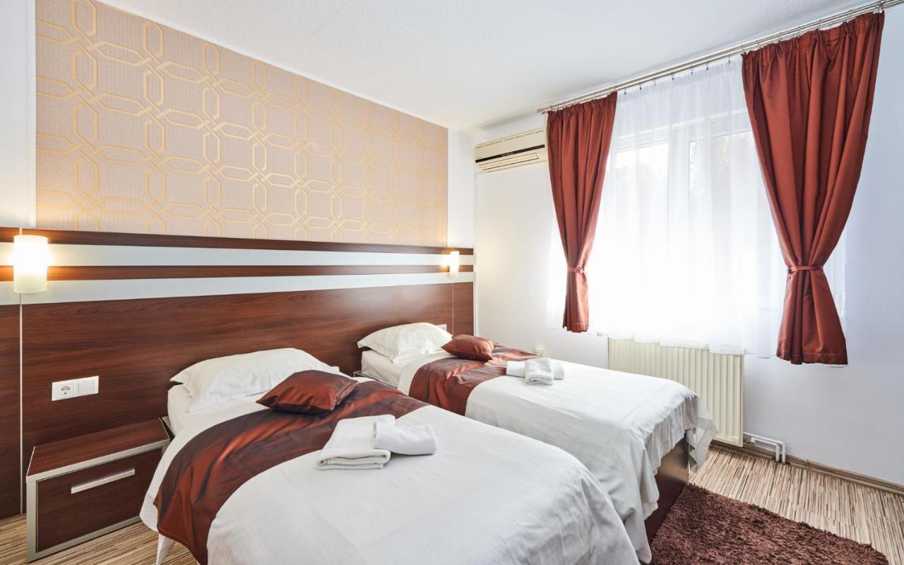 Pension Mora Cluj Napoca Bagian luar foto
