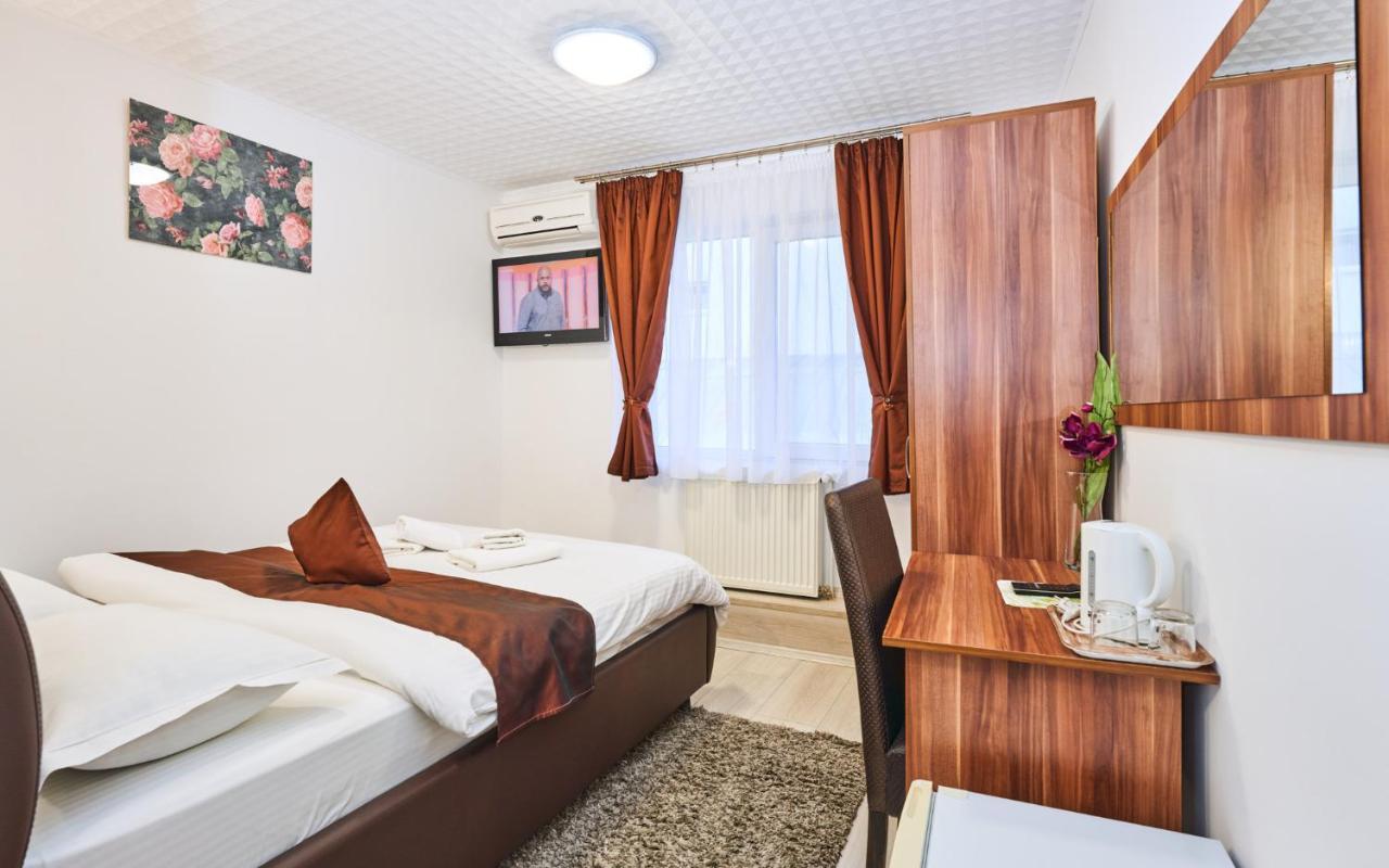 Pension Mora Cluj Napoca Bagian luar foto