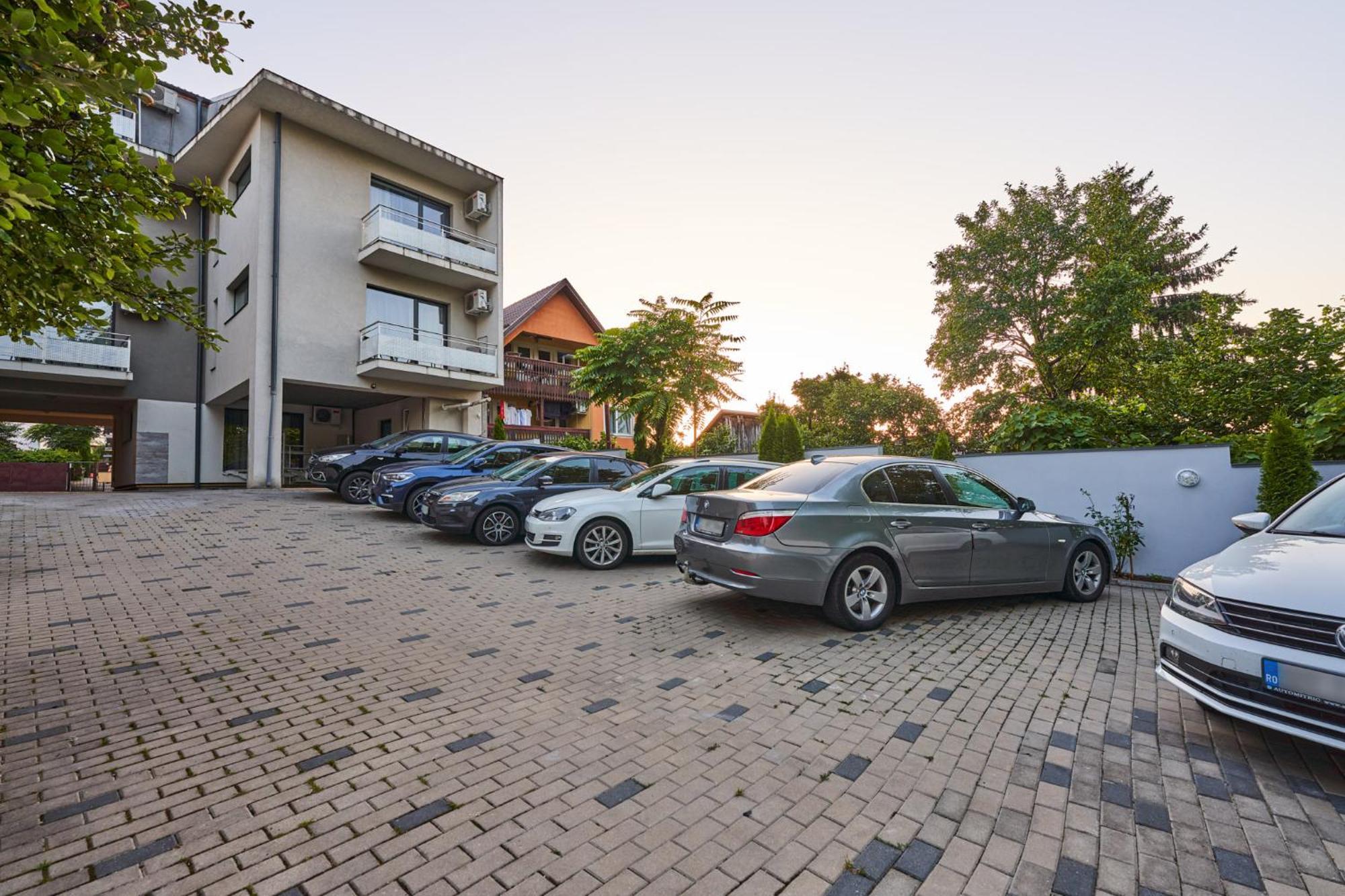 Pension Mora Cluj Napoca Bagian luar foto
